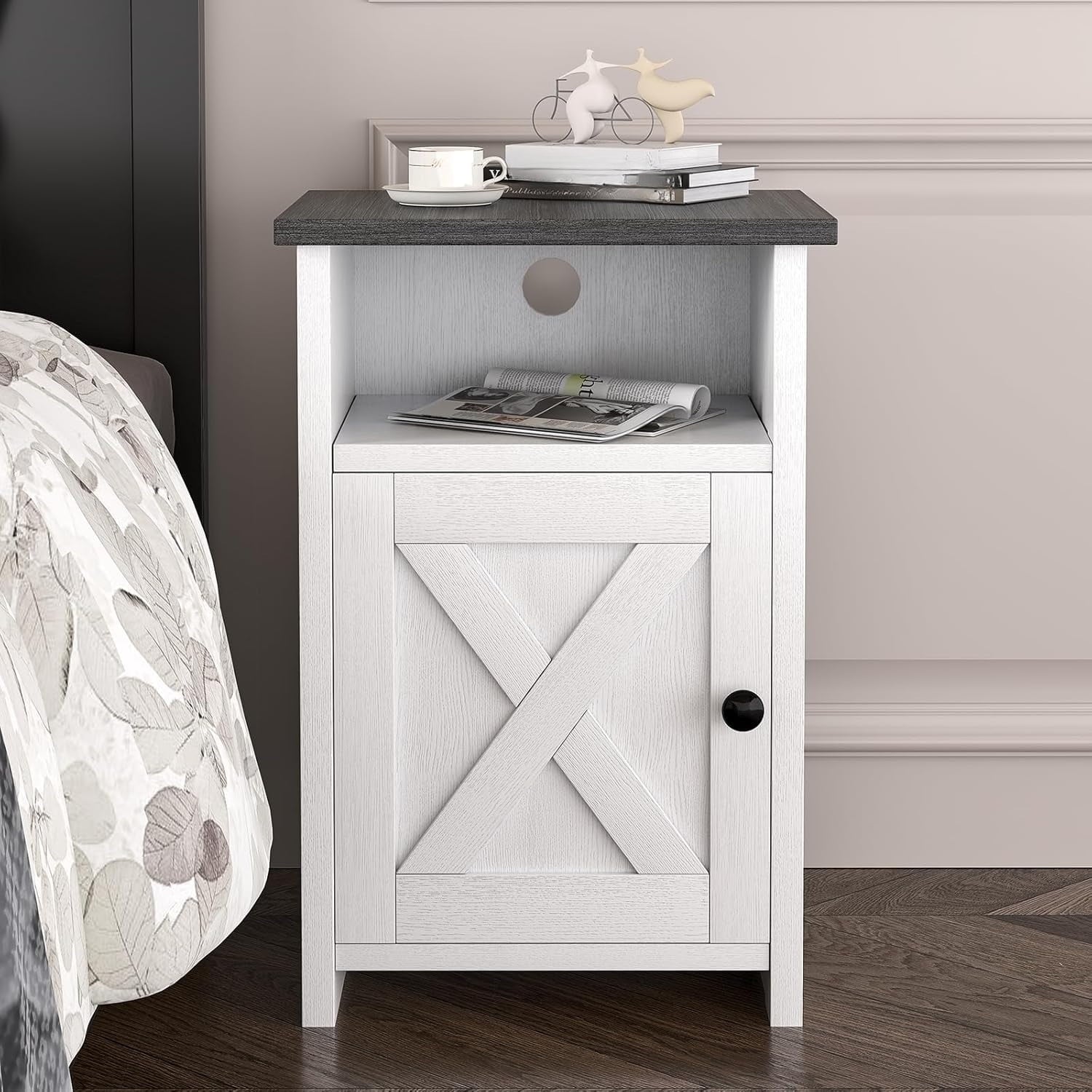 Set of 2 rustic-style side tables, suitable for living room, bedroom, entryway, or office; white.